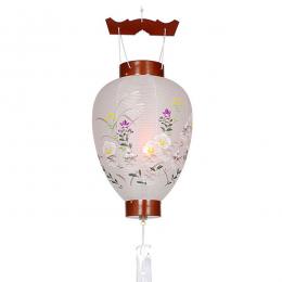 木製の御所デザイン盆提灯「芙蓉」。毎年一番人気の商品です。