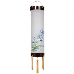 住吉デザイン盆提灯「蘭」。美しい花模様が魅力です。