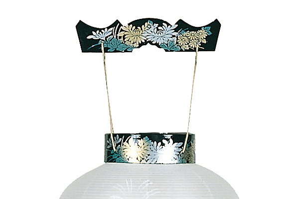 木製の御所デザイン盆提灯「芙蓉」。送料無料・伝統的な絹製絵入りの火袋が素敵です。