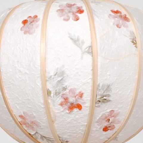 白を基調にした神道用の木製盆提灯送料無料・毎年一番人気のちょうちんです。