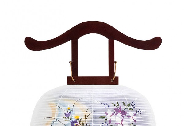 木製の大内デザイン盆提灯「桔梗」。送料無料・伝統的な二重絵入りが魅力です。